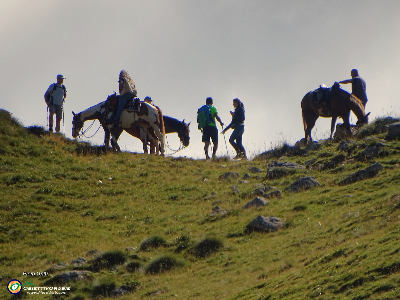 19...a cavallo sulla cresta del Passo di Tartano.JPG